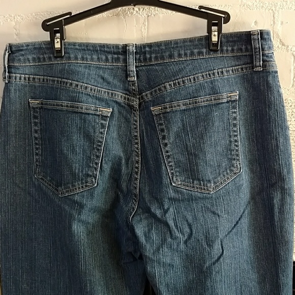 Jeans - Picture 3 of 4